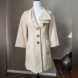 Nanette Lepore Cream Brocade Spring Coat with Bow Detail Collar. Size 4